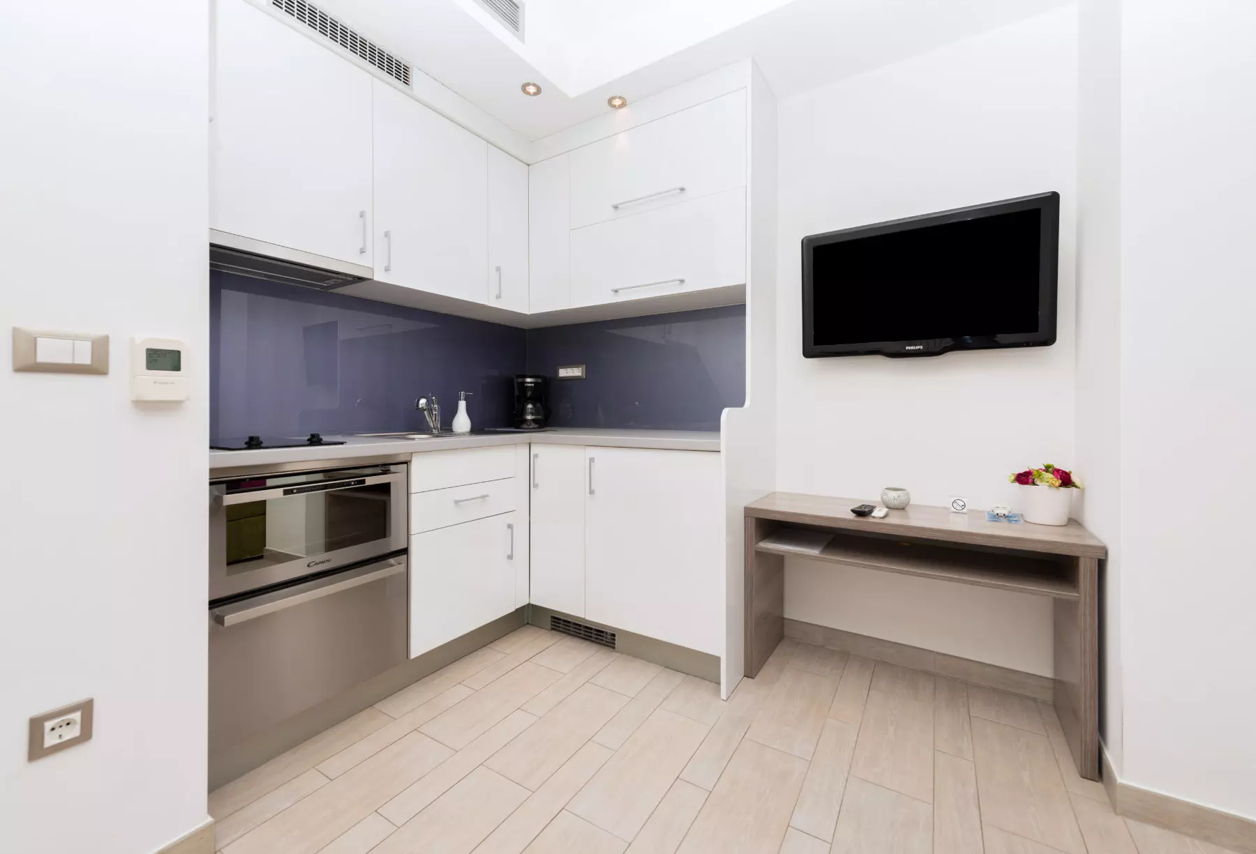 Apartment Relax Kitchen TV